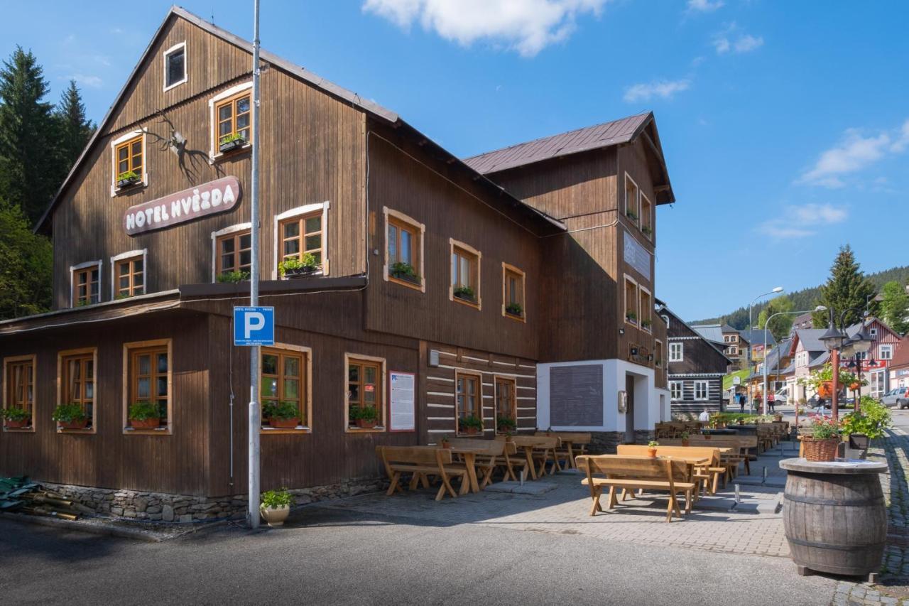 Hotel Hvezda Pec pod Sněžkou Exterior foto